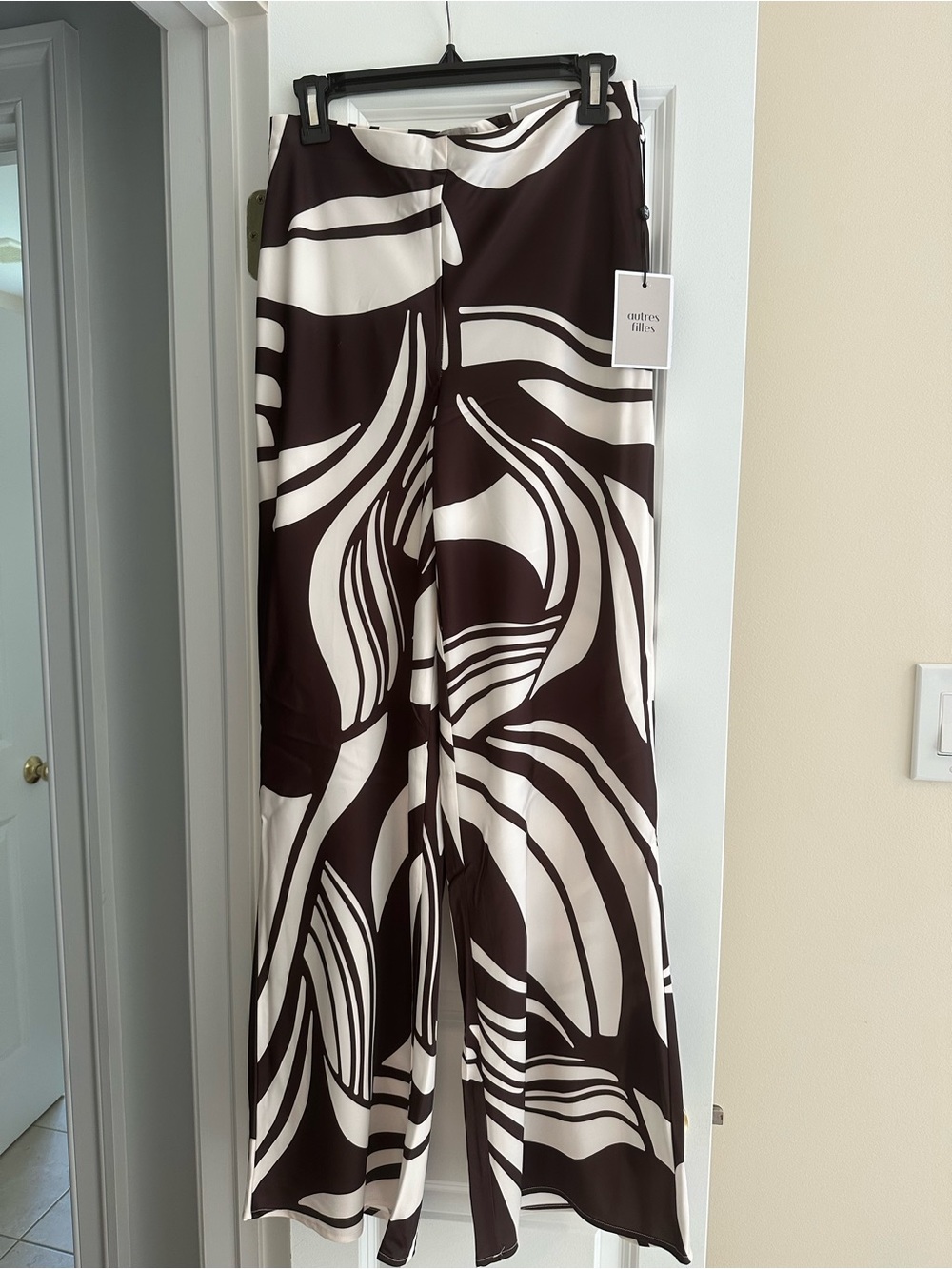 Outter+Inner Wide Leg Pants in Black & White Abstract Print